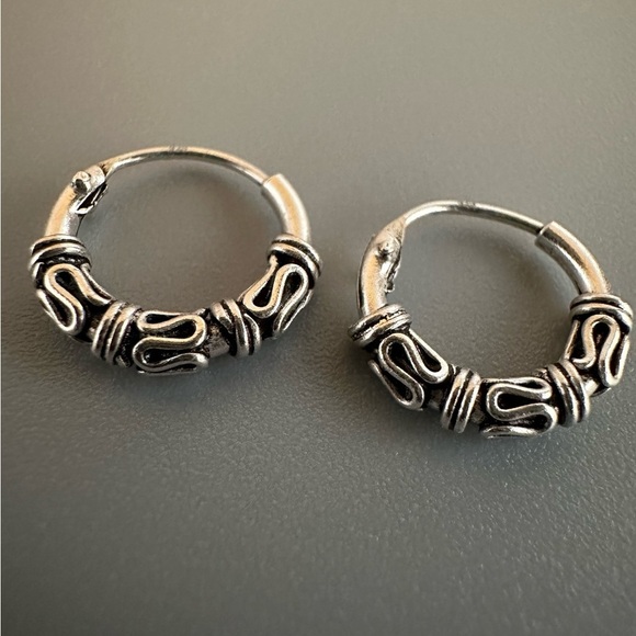 Sterling Silver Bali Hoop Earrings 10 mm - Picture 3 of 6